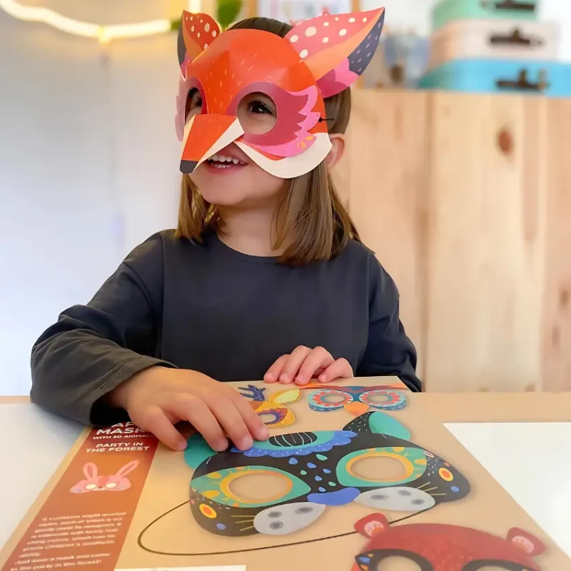 Mideer Paper Masks with 3D Animals - Party in the Forest (2)