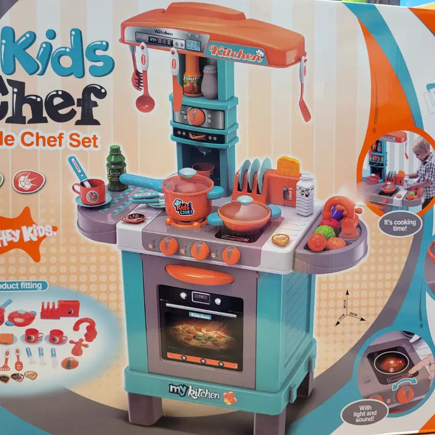 Chef's Delight Kid's Kitchen Playset (3)